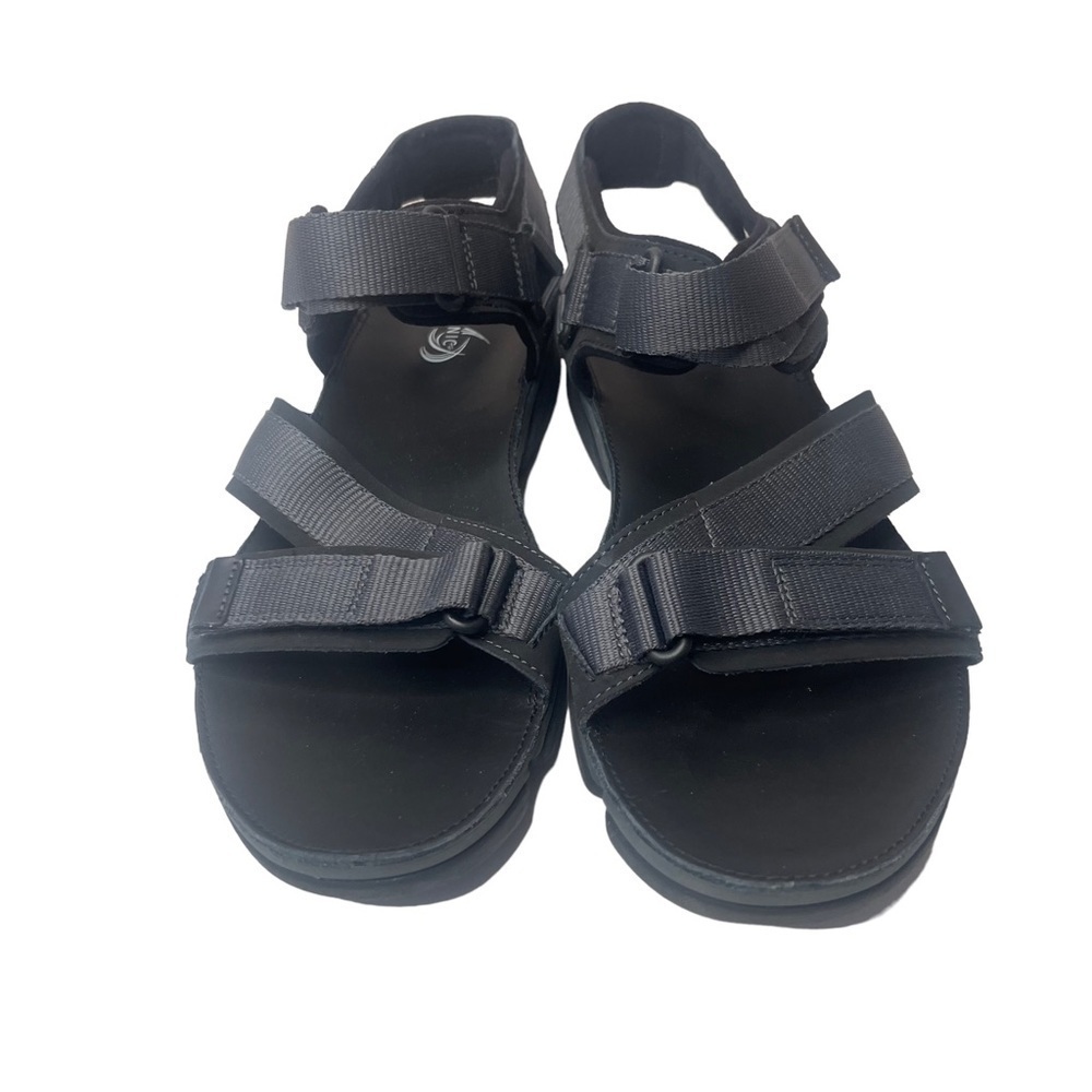 Clarks Black Tri Cove Trigenic Cross Over Strap Rugged Sole Sandals Size…